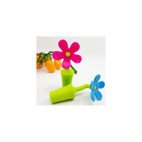 Flower Silicone Wine Stopper (Blue,deep-pink,Yellow)